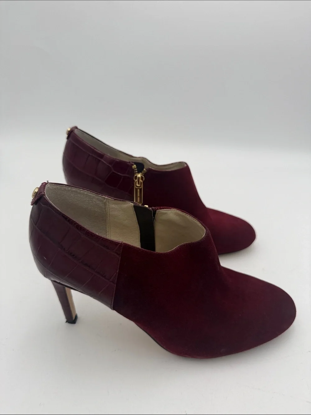 Michael Kors Wine Suede & Croc-Embossed Ankle Booties women 9M casual event Y2K